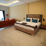 ホテル Sevilla *